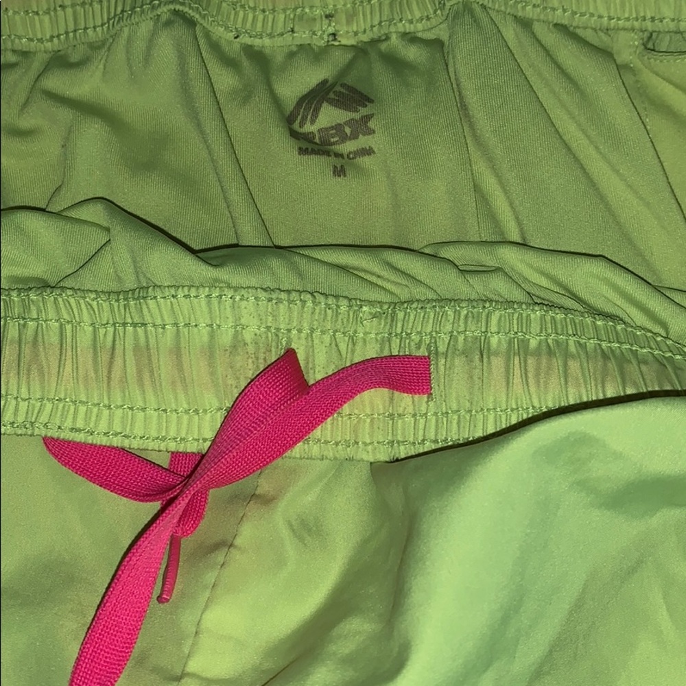 Shorts - Picture 3 of 3